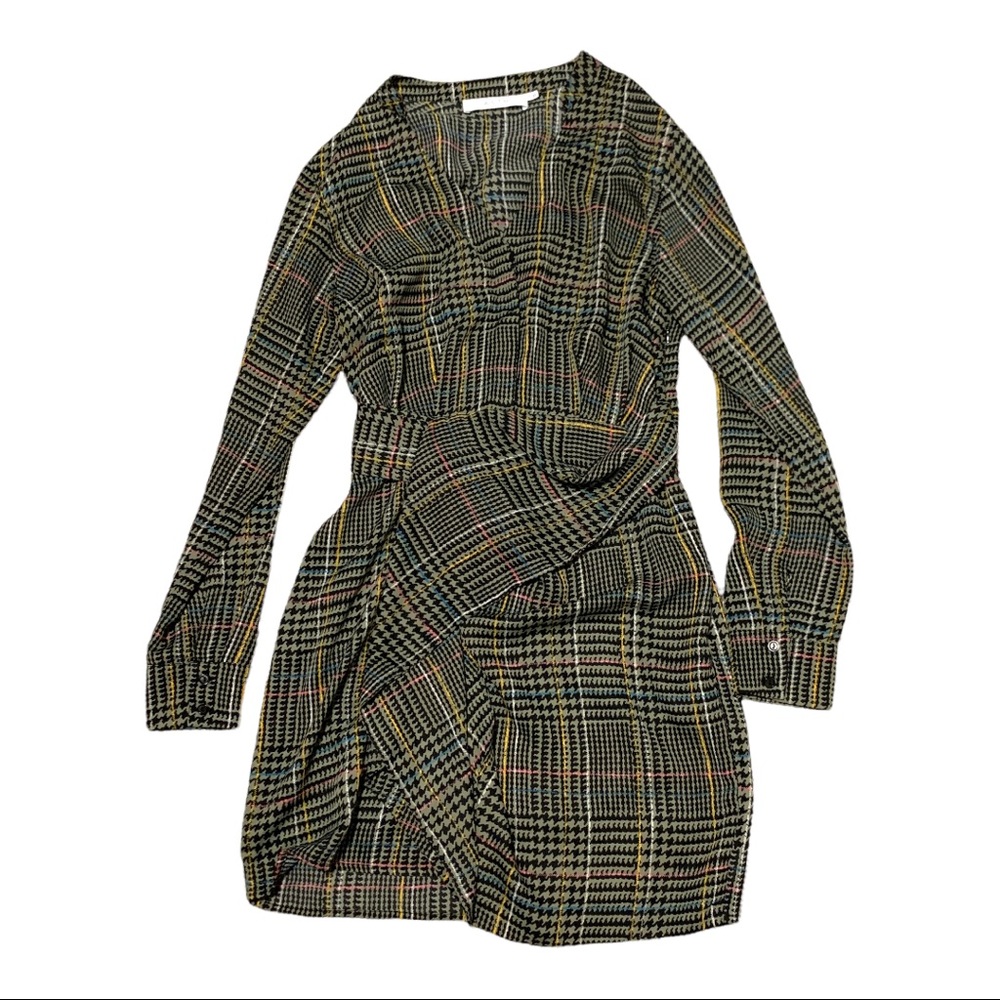ASTR Midi Yuri Long Sleeved Dress